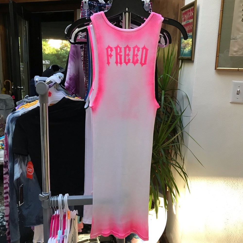 ⚡️BRITNEY SPEARS FREED distressed ribbed graffiti soft tank top S (XS) - Picture 16 of 17